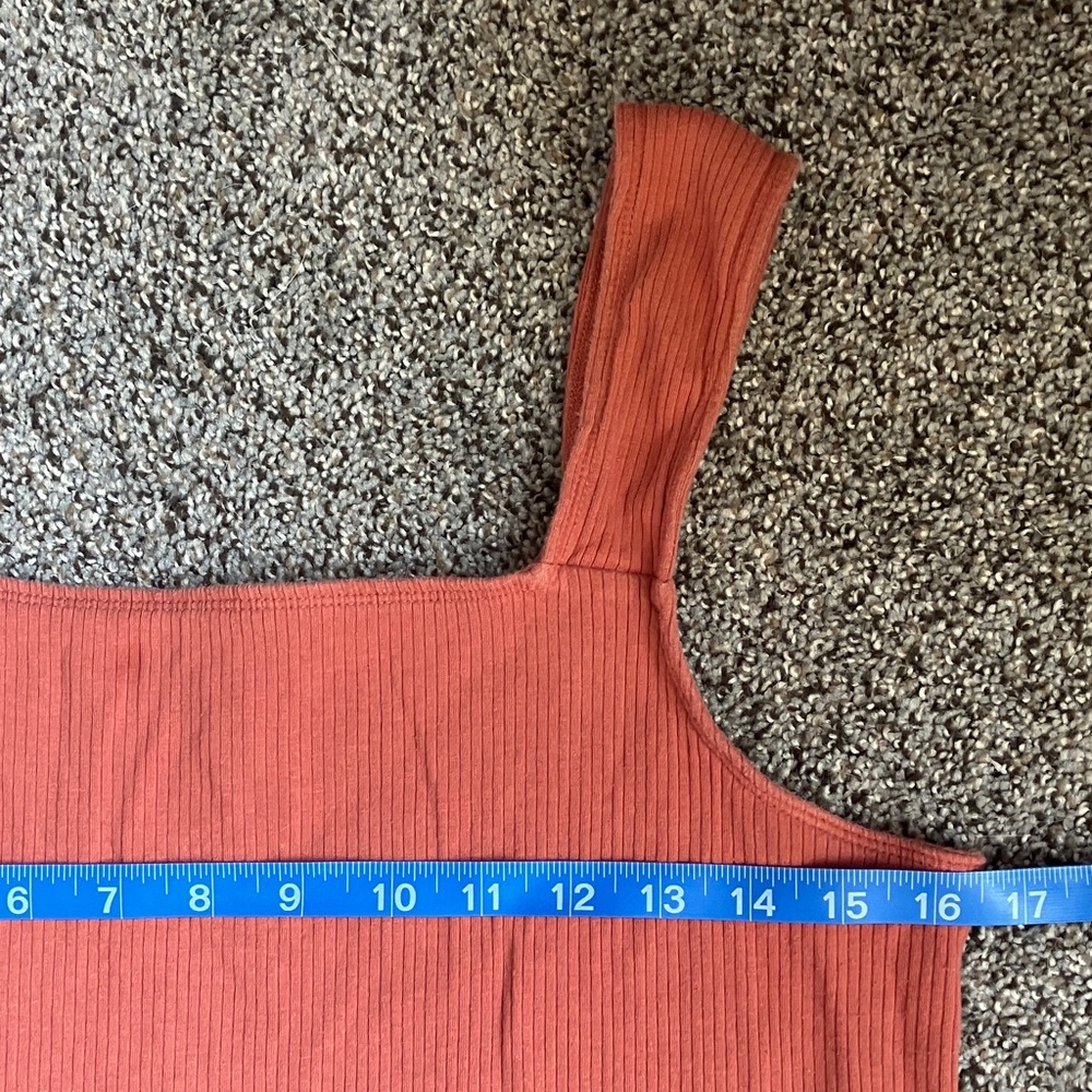 24/7 Coral Colored Tank - Picture 3 of 5